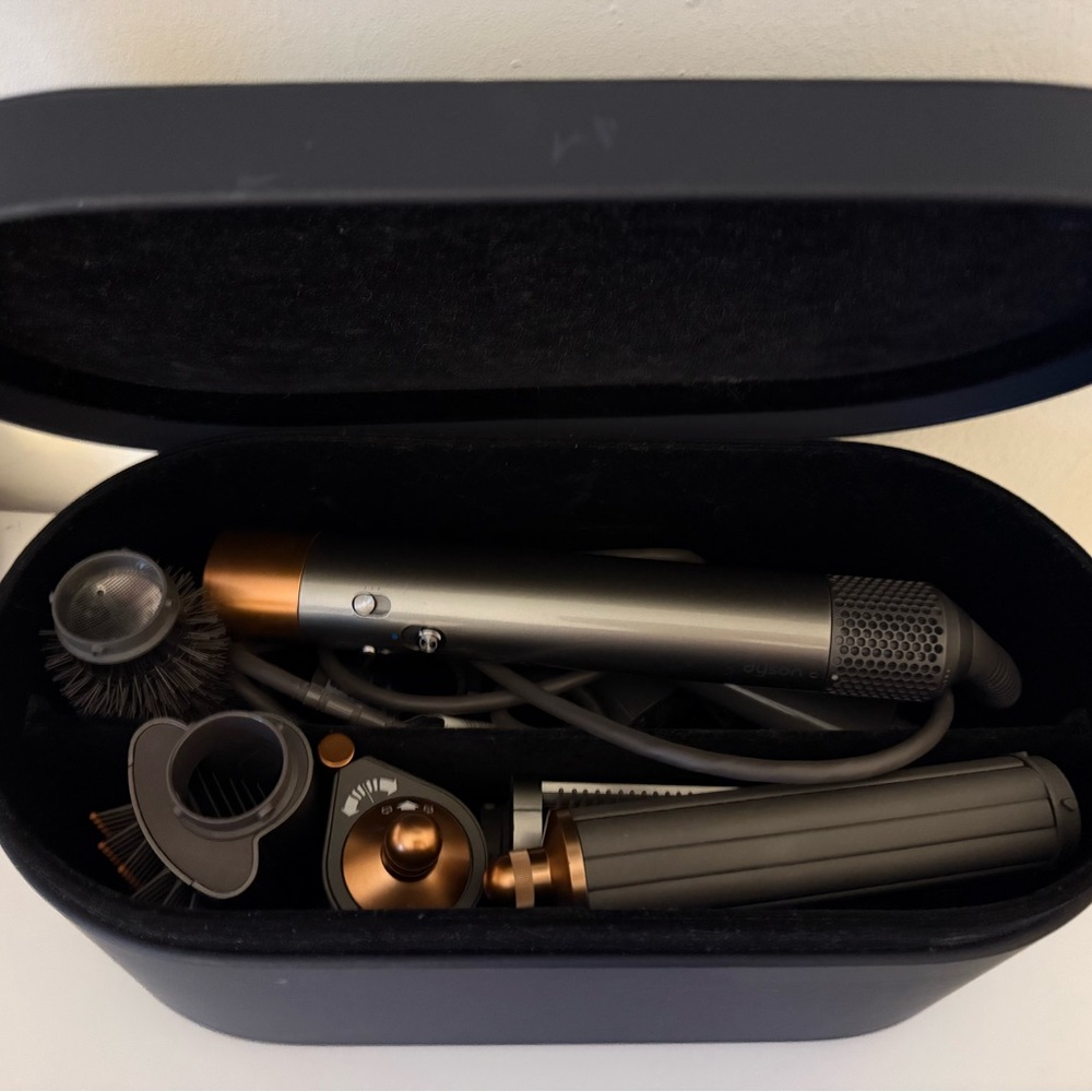 Dyson Airwrap Multi-Styler with Extra Barrel